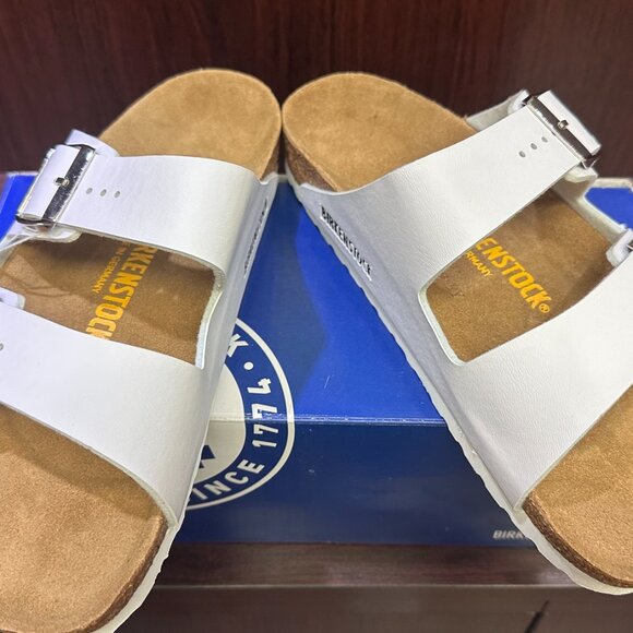 Birkenstock Arizona – White main image 3